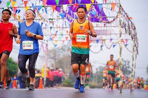 BIB: 22299, 27040
                            <button type="button" onclick="openModal(10003386)" class="btn btn-primary btn-sm float-right btn-popup" data-toggle="modal" data-target=".modal-high-quality">
                        <i class="fas fa-shopping-cart"></i> Add to Cart
                    </button>
                                            <button type="button" onclick="isThisMe(10003386, true)" class="btn btn-success btn-sm float-right btn-popup btn-isme hidden" data-toggle="tooltip" data-placement="bottom" title="นี่คือรูปของคุณใช่ไหม คลิกที่นี่เพื่อเอาเข้าอัลบั้ม">
                        <i class="fas fa-plus"></i> Add to album
                    </button>
                    <button type="button" onclick="isThisMe(10003386, false)" class="btn btn-warning btn-sm float-right btn-popup btn-isnotme hidden">
                        <i class="fas fa-ban"></i> Remove from album
                    </button>